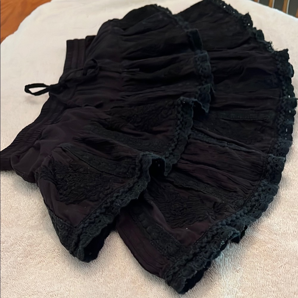 Muche & Muchette Elegant Black Tiered Skirt - Picture 3 of 6